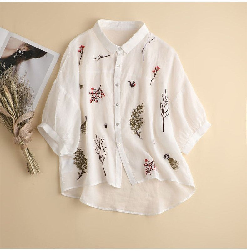 Simply Stylish: The White Tunic with Delicate Embroidery