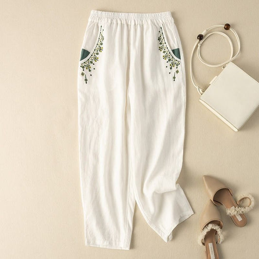 Elegant Simplicity: White Trousers with Artful Embroidery